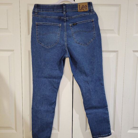 LEE JEANS 14 Short LIKE NEW - Picture 5 of 8